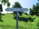 Abzweigung (Steig zur Bazoraalm) rechts - auf dem Schotterweg bleiben